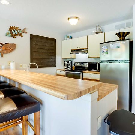 Lakefront Osage Beach Condo With Community Pool Luaran gambar