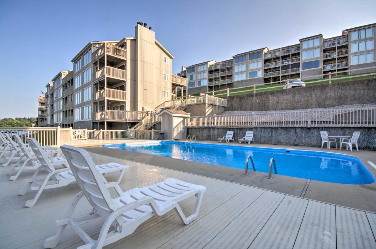 Lakefront Osage Beach Condo With Community Pool Luaran gambar